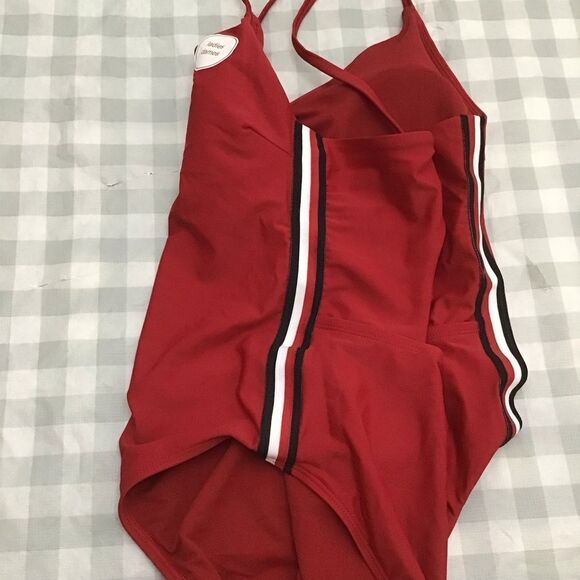 Swimsuit Canada one piece sport swimming suit red one piece bathing Canada large - Picture 8 of 15
